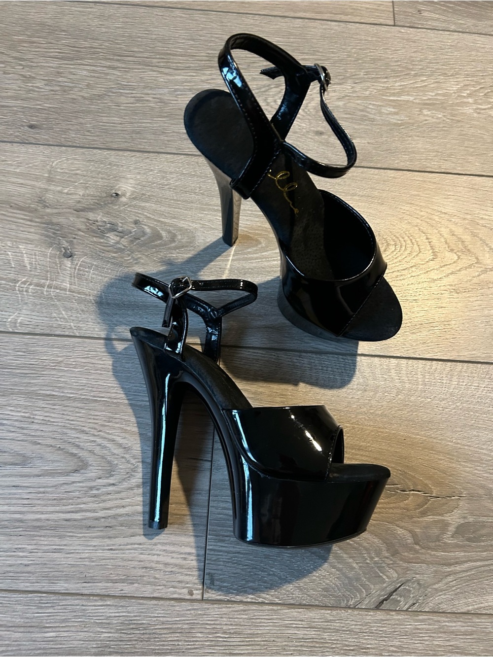 Ellie Black patent platform Stiletto Stripper Heels size 7